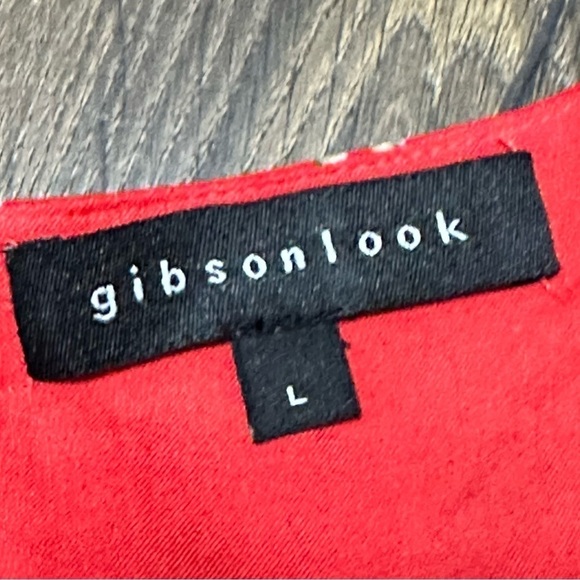 GIBSONLOOK | Red Floral Lindsey
Surplice Romper - Women size large - Picture 4 of 11